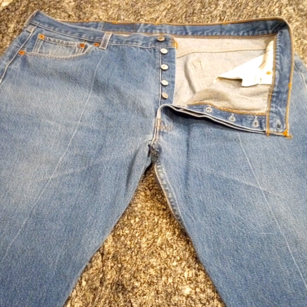 Vintage 501XX Levi's button fly Selvedge distressed jeans size 42 x 28 made USA
